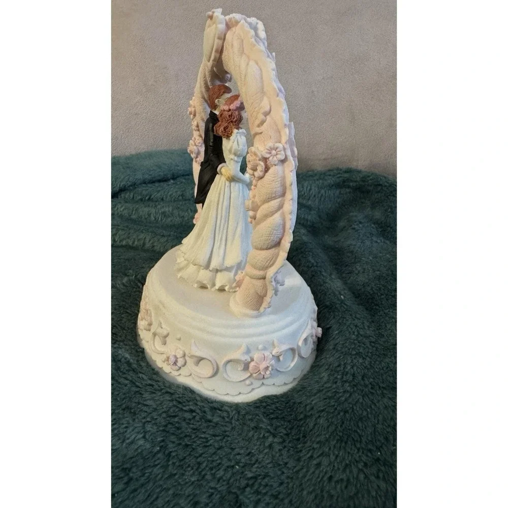 Vtg 1992 San Francisco Music Box Bride & Groom CAKE TOPPER Both Red Hair